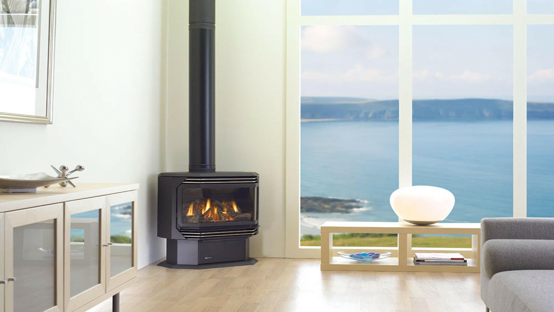 Regency Fireplaces Mississauga (U39 Gas Stove)
