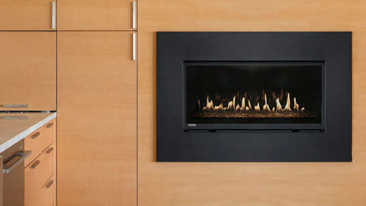 Fireplaces Montigo Mississauga (P-Series P42DF).