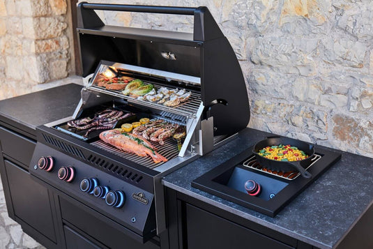 OASIS® 301 Outdoor Kitchen, Built-in 700 Series 32