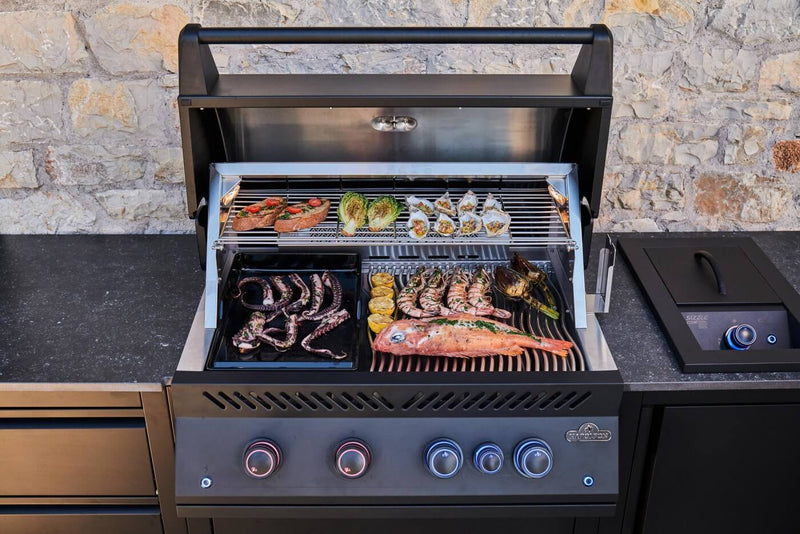 Load image into Gallery viewer, OASIS® 301 Outdoor Kitchen, Built-in 700 Series 32
